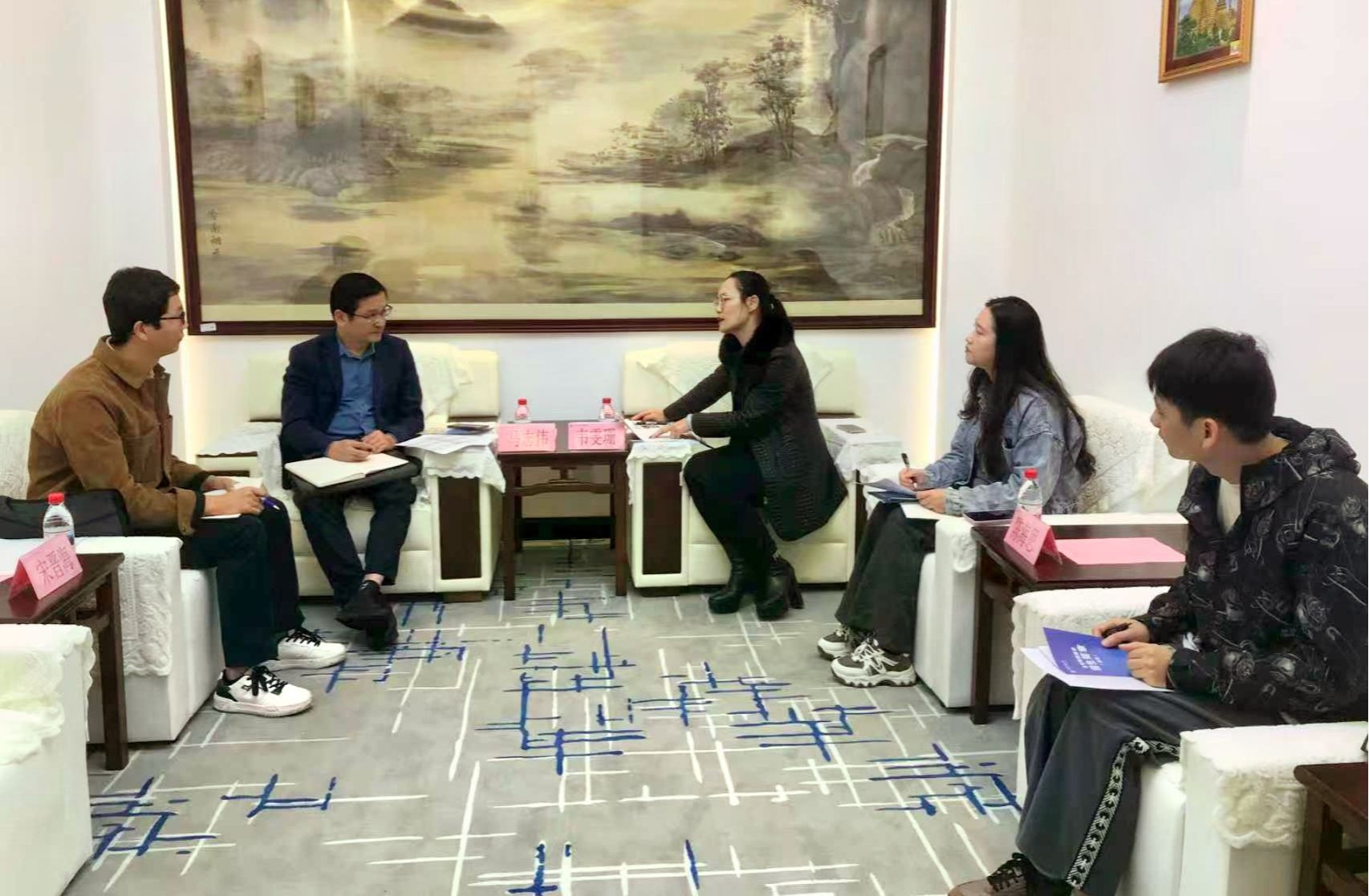 FUN乐天使官方网站到广西经贸职业技术学院开展继续教育工作交流