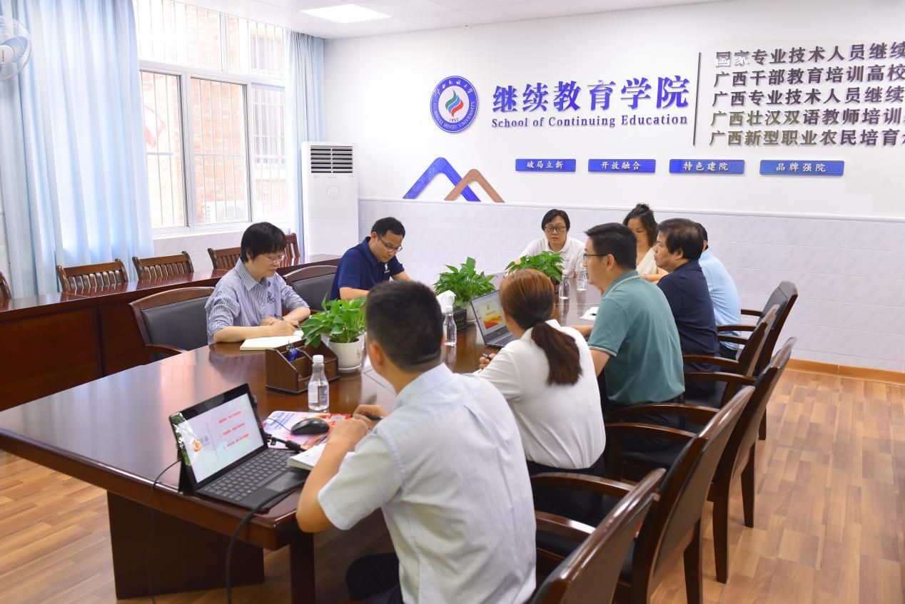 学校领导到FUN乐天使官方网站调研